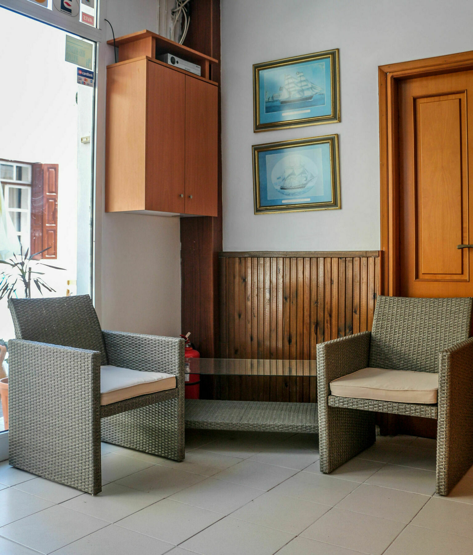 מלון Mirtos Hotel